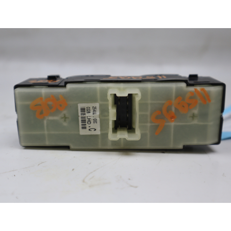 Commande lève-glace porte avant gauche occasion RENAULT KOLEOS I Phase 1 - 2.0 DCI 175ch