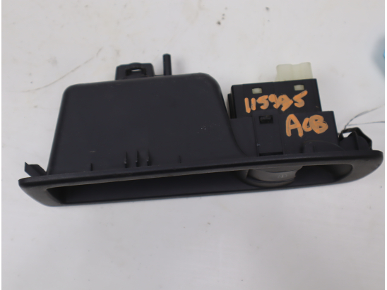 Commande leve-glace porte arrière droite occasion RENAULT KOLEOS I Phase 1 - 2.0 DCI 175ch