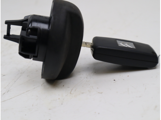 Bouchon reservoir a carburant occasion CITROEN C3 II Phase 1 - 1.4i 75ch