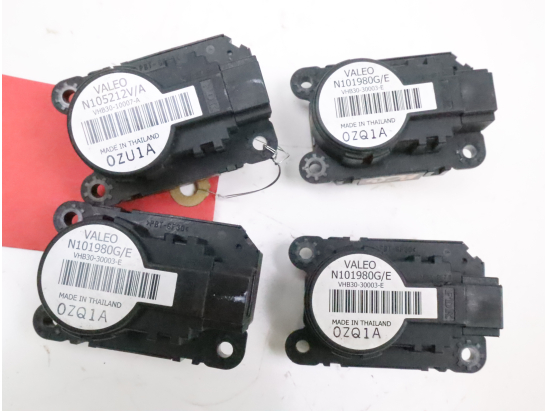 Moteur volet de chauffage occasion RENAULT MEGANE III Phase 1 CC - 1.9 DCI 130ch