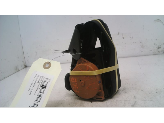 Ceinture centrale arriere occasion TOYOTA YARIS I Phase 2 - 75 D-4D