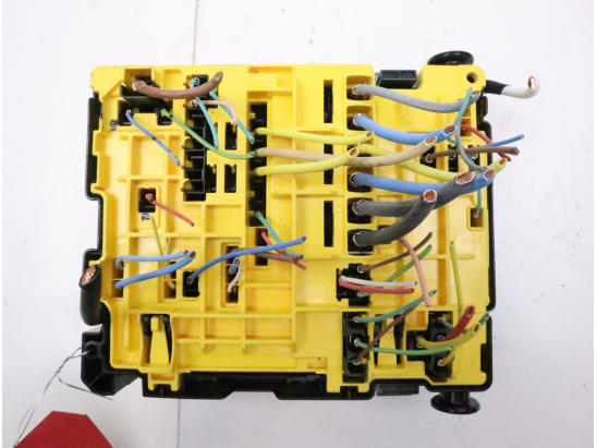 Platine fusible av occasion TOYOTA PROACE II Phase 1 COMBI - 2.0 D4D 122ch