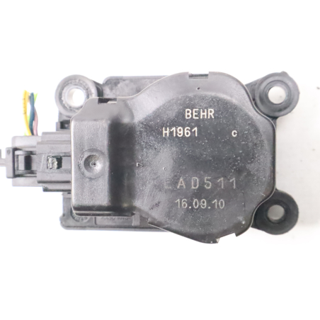 MOTEUR VOLET DE CHAUFFAGE