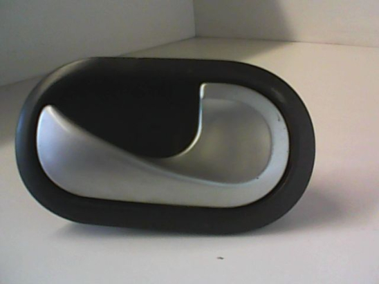 POIGNEE INT PORTE AVD