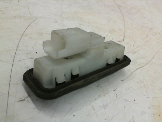 Actionneur serrure hayon occasion CITROEN DS3 Phase 1 - 1.6 e-HDi 90ch