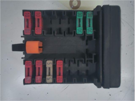 Platine fusible av occasion PEUGEOT 106 Phase 2 - 1.1i