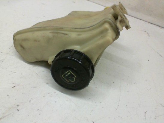 RESERVOIR POMPE DIRECTION