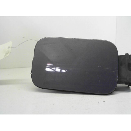 VOLET DE TRAPPE CARBURANT