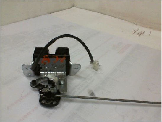 Serrure hayon occasion KIA RIO II Phase 1 - 1.5 CRDI