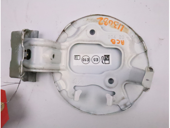 VOLET DE TRAPPE CARBURANT