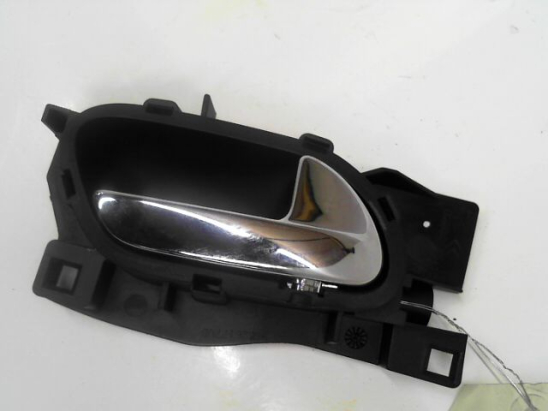 POIGNEE INT PORTE AVD