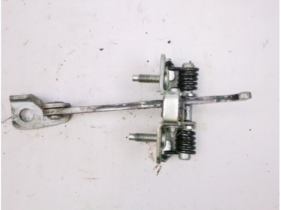 Tirant porte avd occasion DACIA DUSTER II Phase 1 - 1.0i 90ch