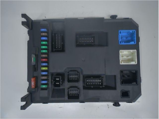 Platine fusible habitacle (BSI) occasion PEUGEOT 207 Phase 1 - 1.4 HDI 70ch