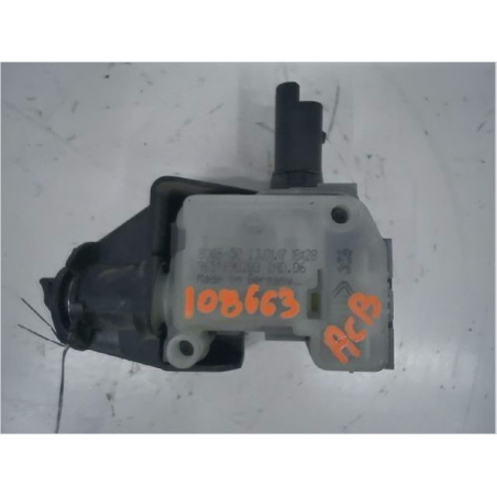 ACTIONNEUR PORTILLON AILE ARD