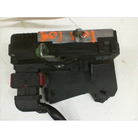 Serrure porte avg occasion OPEL CORSA III Phase 1 - 1.2i 16v