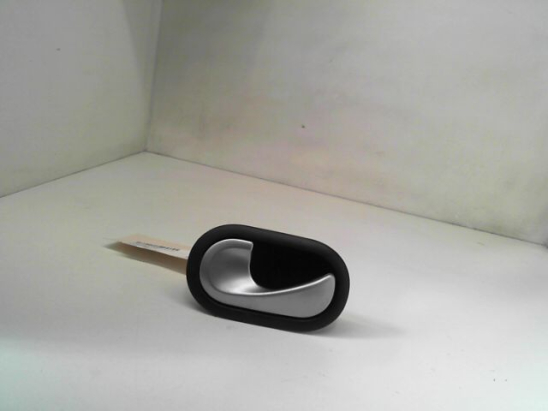 Poignee int porte arg occasion RENAULT CLIO III Phase 2 - 1.5 DCI 75ch