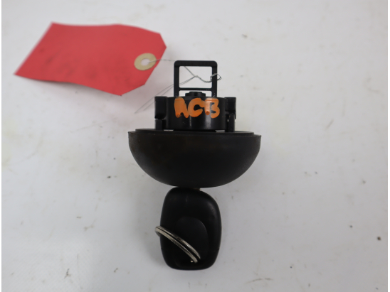 Bouchon reservoir a carburant occasion RENAULT CLIO II Phase 2 - 1.4 16v