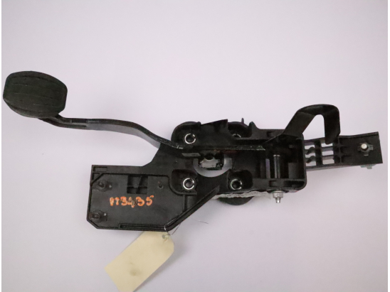 Pedale embrayage occasion PEUGEOT EXPERT III phase 1 - 1.6 BLUEHDI 115ch