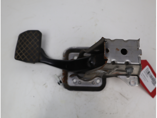 Pedale de frein occasion VOLKSWAGEN GOLF PLUS phase 2 - 1.6 TDI 105ch