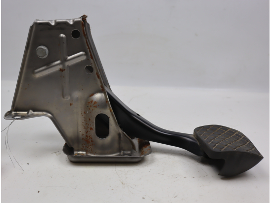 Pedale de frein occasion VOLKSWAGEN GOLF PLUS phase 2 - 1.6 TDI 105ch