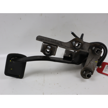 Pedale de frein occasion RENAULT CAPTUR Phase 1 - 1.2i 118 16V