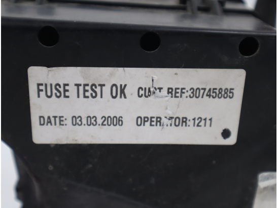 Boite a fusibles occasion VOLVO V50 Phase 2 - 2.0 D 136ch