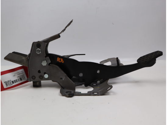 Pedale de frein occasion FORD FIESTA VII Phase 1 - 1.1i 85ch