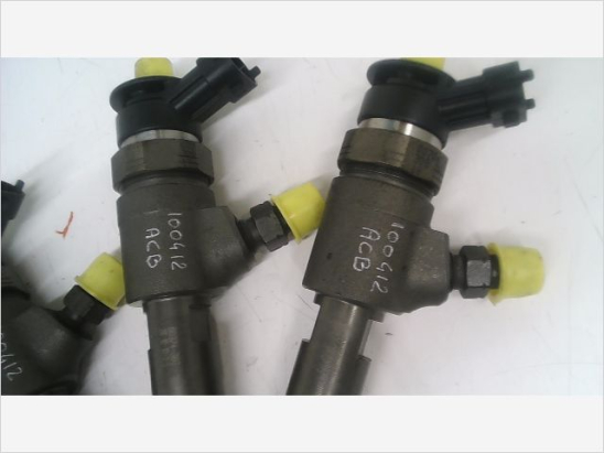 Injecteur occasion PEUGEOT 206 Phase 1 - 1.4 HDI 70ch