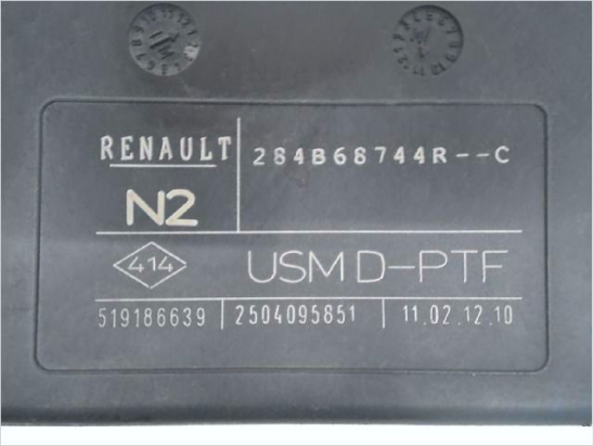 Platine fusible av occasion RENAULT LAGUNA III Phase 2 - 2.0 DCI 16v 130ch
