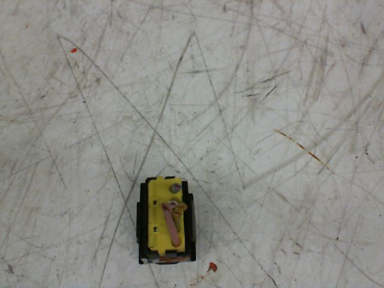 COMMANDE LEVE-GLACE PORTE ARD