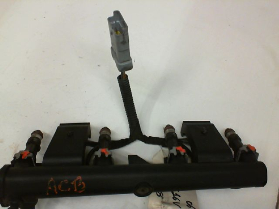 Rampe injection occasion PEUGEOT 307 Phase 2 - 1.6i 16v