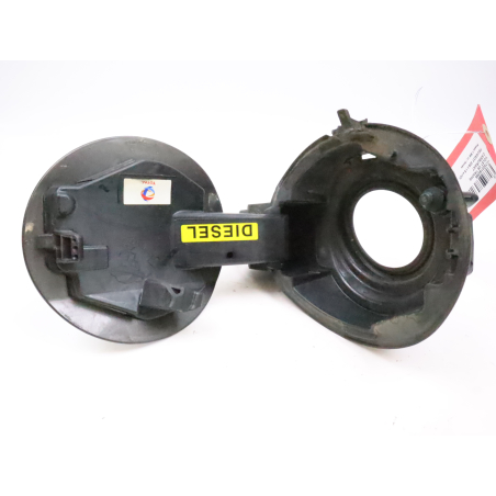 VOLET DE TRAPPE CARBURANT