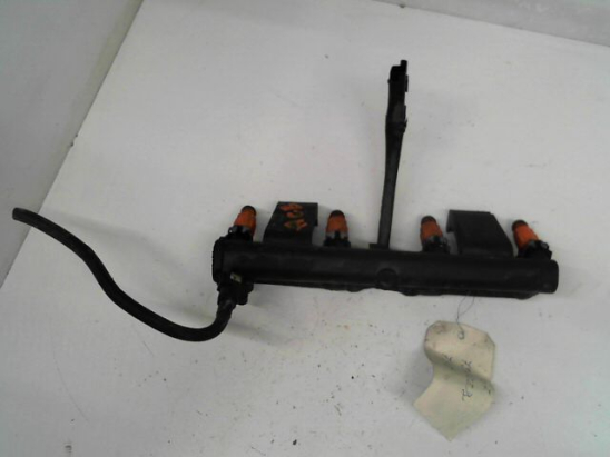 Rampe injection occasion PEUGEOT 307 Phase 1 - 1.6i 16v
