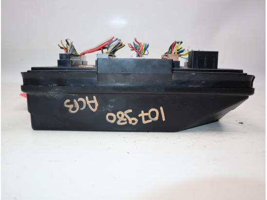 Boite a fusibles occasion SSANGYONG KYRON Phase 2 - 2.7 XDI 165ch