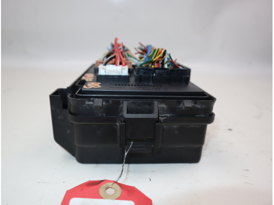 Boite a fusibles occasion SSANGYONG KYRON Phase 2 - 2.7 XDI 165ch