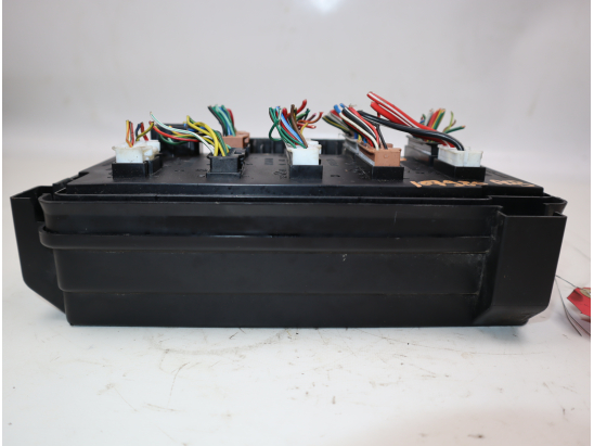 Boite a fusibles occasion SSANGYONG KYRON Phase 2 - 2.7 XDI 165ch