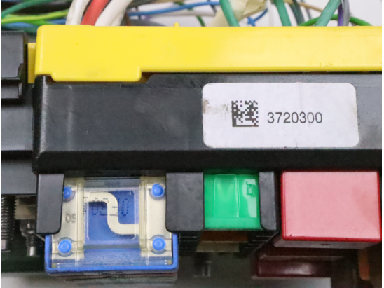 Boite a fusibles occasion CITROEN C3 III Phase 2 - 1.2i PureTech 83ch