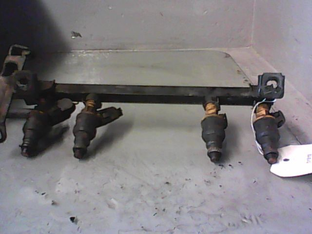 Rampe injection occasion PEUGEOT 605 Phase 1 - 2.0i