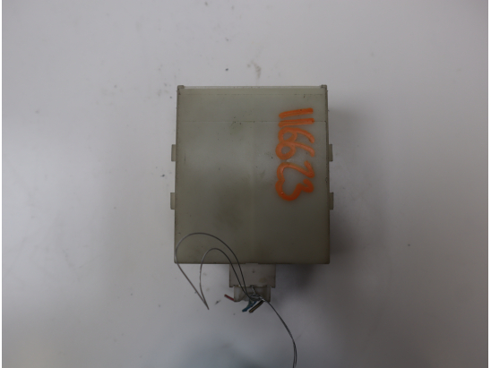 Boitier verrouillage centralise porte occasion TOYOTA AVENSIS II phase 1 - 115 D-4D