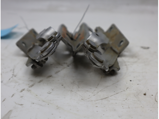 Jeu compas capot occasion VOLKSWAGEN GOLF V Phase 1 - 2.0 FSI 150ch