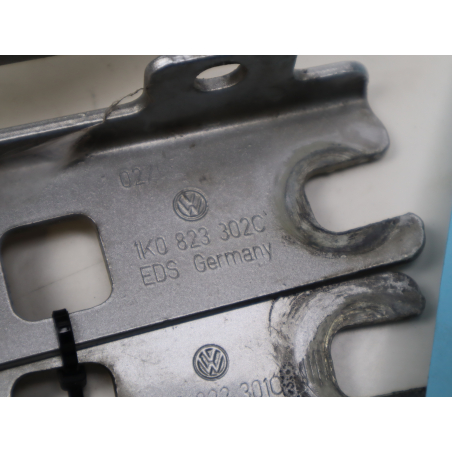 Jeu compas capot occasion VOLKSWAGEN GOLF V Phase 1 - 2.0 FSI 150ch