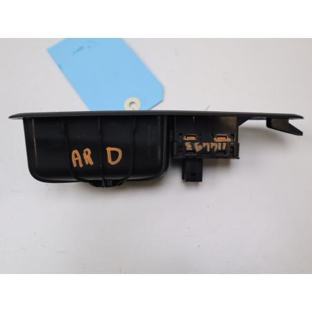 Commande leve-glace porte arrière droite occasion PEUGEOT 308 I Phase 2 SW - 1.6 e-HDi 112ch