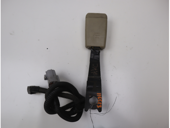 Ancrage ceinture avant gauche occasion TOYOTA AVENSIS II phase 1 - 115 D-4D