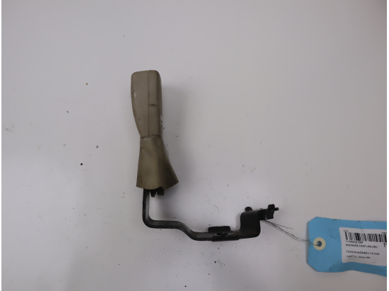 Ancrage ceinture arrière droit occasion TOYOTA AVENSIS II phase 1 - 115 D-4D