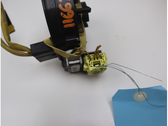 Contacteur annulaire airbag occasion TOYOTA AVENSIS II phase 1 - 115 D-4D