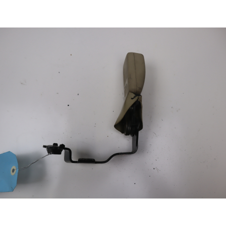 Ancrage ceinture arrière droit occasion TOYOTA AVENSIS II phase 1 - 115 D-4D