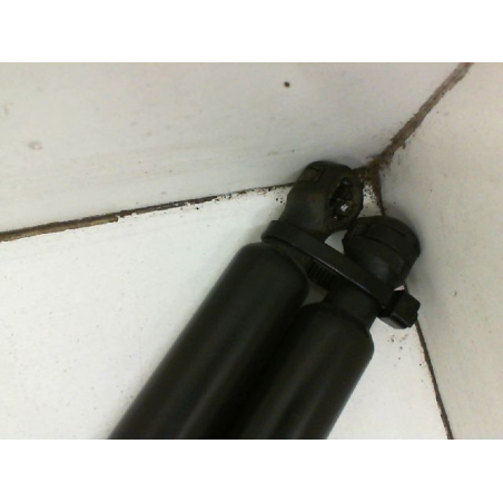 Verins hayon occasion RENAULT KANGOO II Phase 1 - 1.5 DCI 110ch