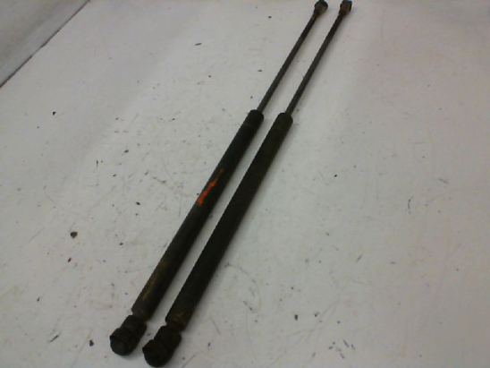 Verins hayon occasion VOLKSWAGEN GOLF IV Phase 1 - 1.4i 75ch