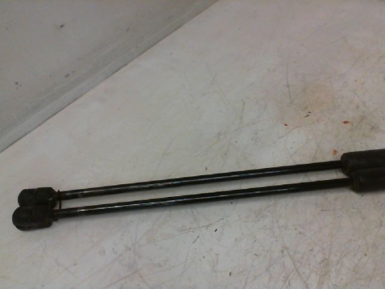 Verin droit coffre arrière occasion OPEL CORSA IV Phase 1 - 1.2 TWINPORT 80ch