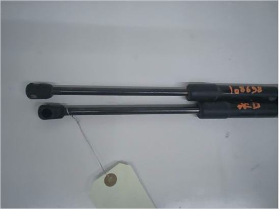 Verins hayon occasion HYUNDAI SANTA FE II Phase 1 - 2.2 CRDI 155ch 4WD